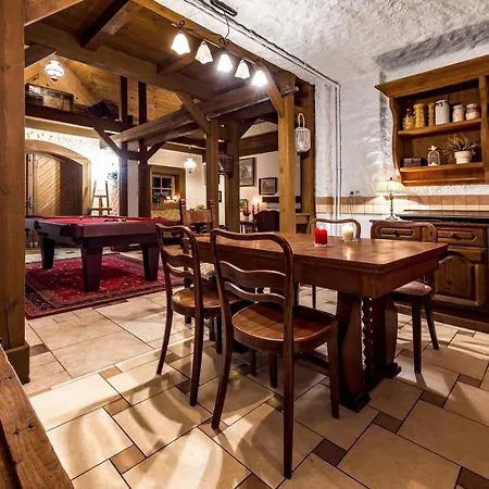 Dworek Wiktorowo Penzion